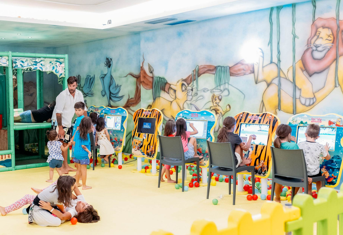 media.Slide-Playground-CFH-Cervia-Village