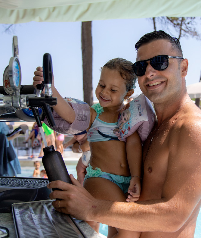 media.Gallery-Drinky-3 CFH-Cervia Village 