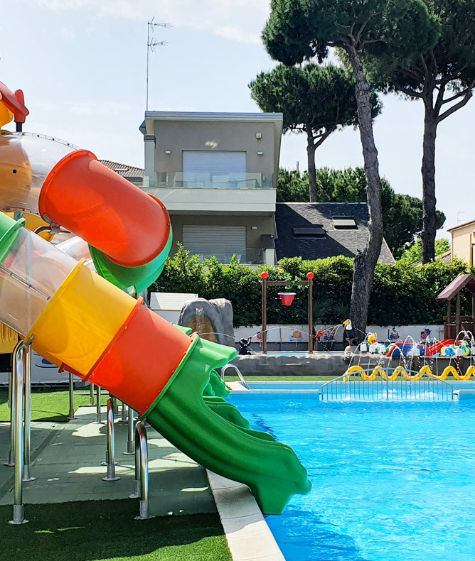media.Gallery-Piscina-5-CFH-Cervia-Village