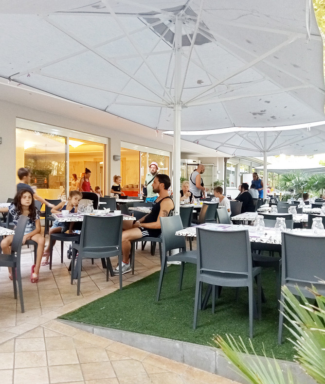media.Gallery-Ristorante-4-CFH-Cervia-Village