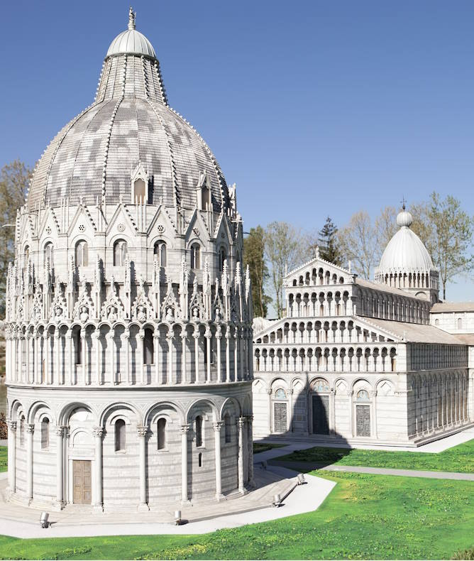 media.Battistero-Cattedrale-Torre-di-Pisa-al-parco-tematico-Italia-in-Miniatura-ingressi-gratuiti-per-tutta-la-famiglia-in-vacanza-al-Club-Family-Hotel-Cervia-Village